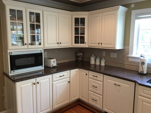 Cabinet Painting in West Grove, Pennsylvania by Farra Painting